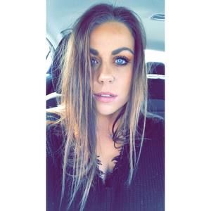 Meet your Posher, Briana